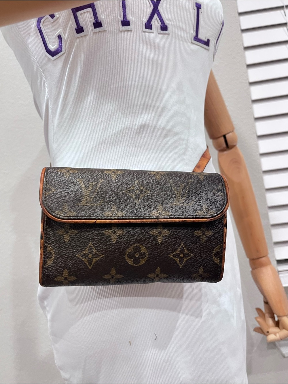 LOUIS VUITTON MONOGRAM POCHETTE FLORENTINE BELT BAG.